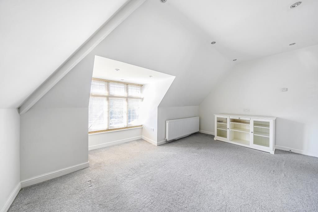 Property photo 3 of 16 Bedroom