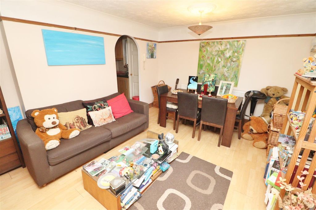 Property photo 3 of 13 Img_9776.Jpg