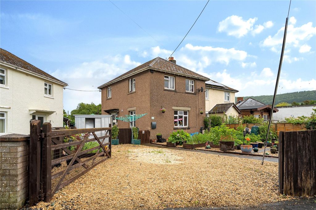 Property photo 2 of 21 Picture No. 02