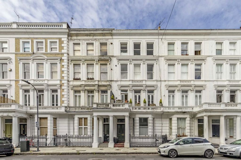 Property photo 1 of 3