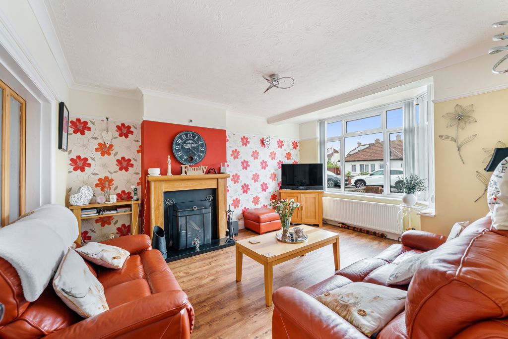 Property photo 2 of 19 Gallery