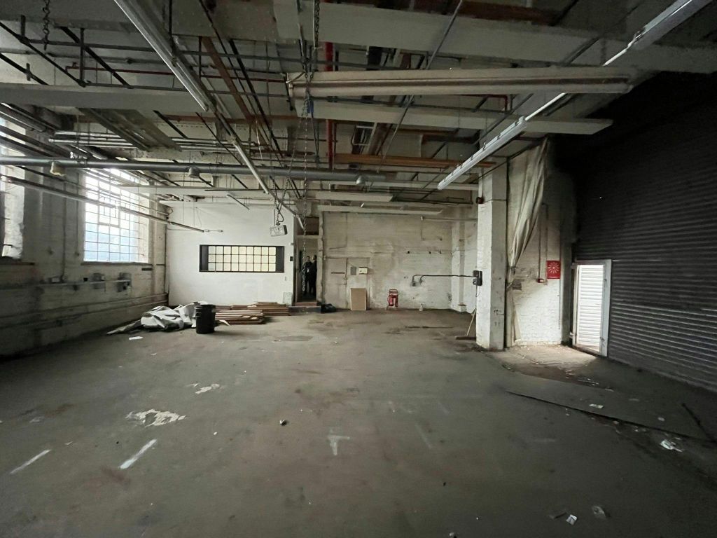 Property photo 2 of 6 0825947Ef49547008611E28B49505Bcc.Jpg