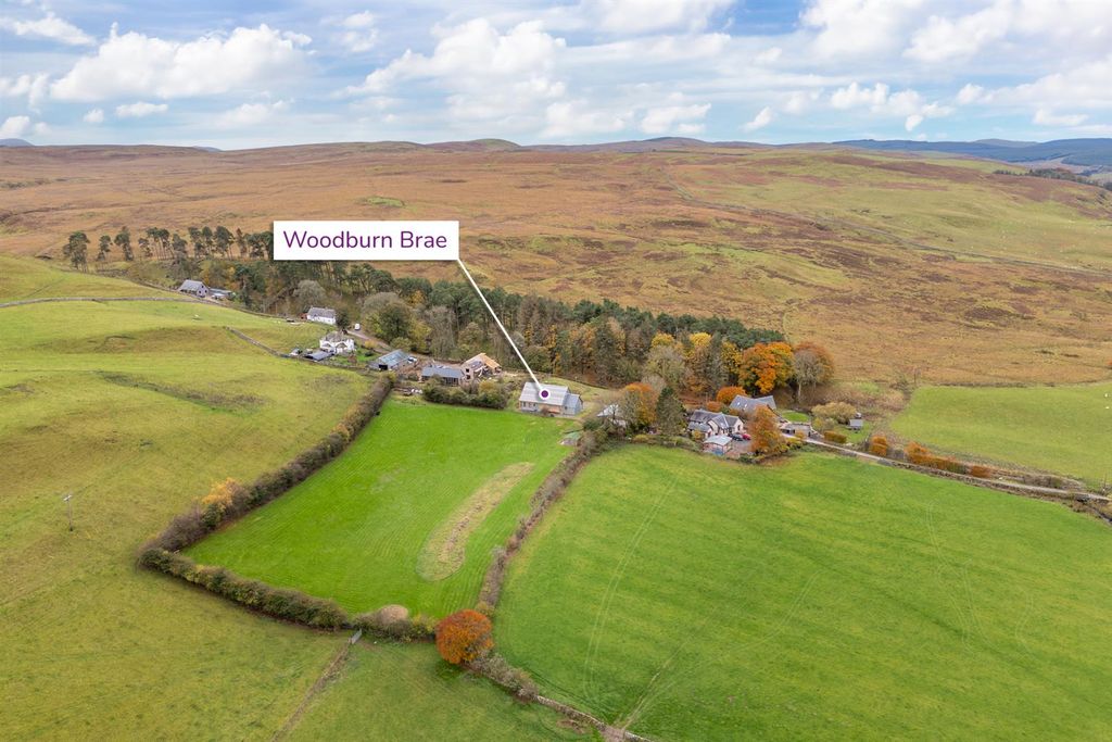 Property photo 2 of 8 Woodburgn_Brae_Roberton-2.Jpg