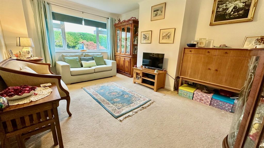 Property photo 2 of 24