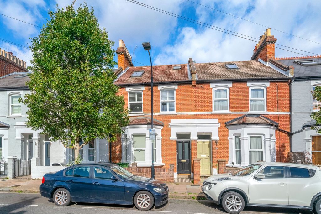 Property photo 2 of 19