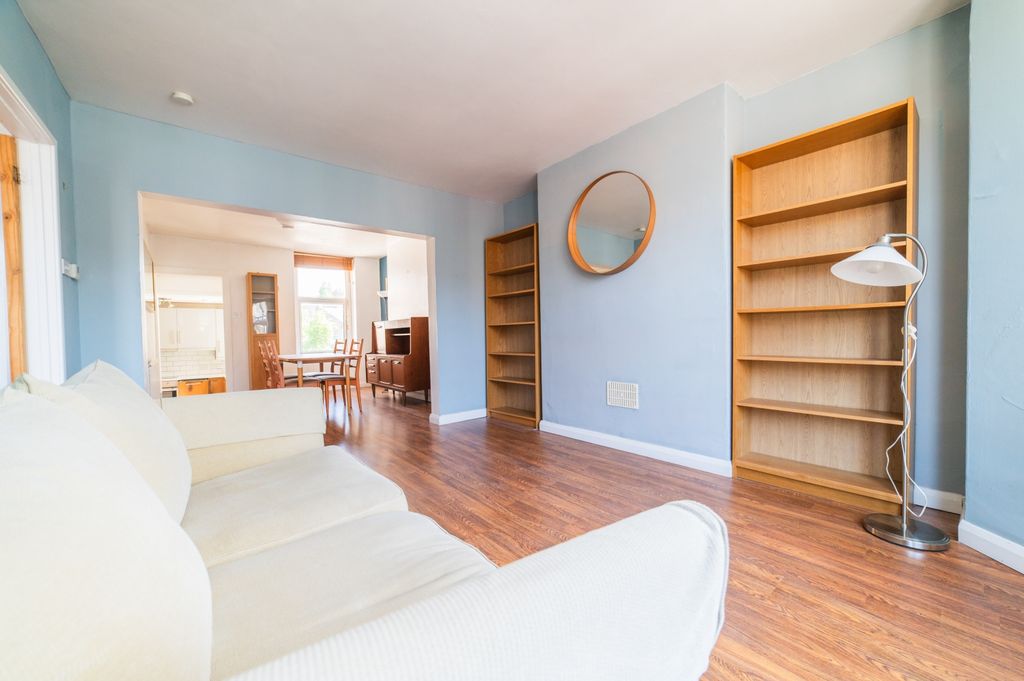 Property photo 3 of 10 Call 02920 454555 To Secure Your Viewing_5