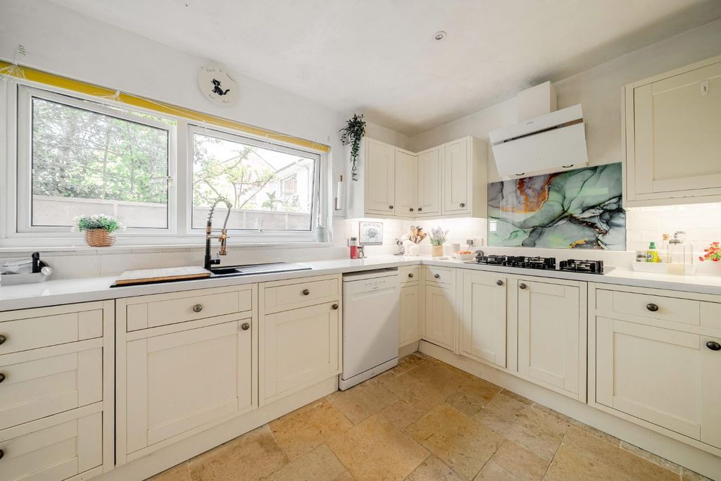 Property photo 3 of 20 1464905-13-6A0F0E98767B7.Jpg
