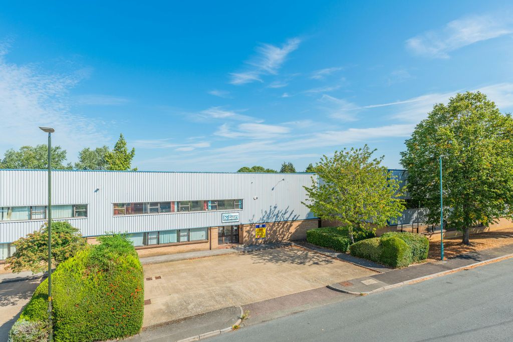 Property photo 2 of 5 33 Ashchurch Business Park Tewkesbury8.Jpg