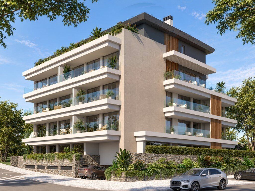 Property photo 1 of 11 New Apartment With Garden In Luxurious Development - Prime Location