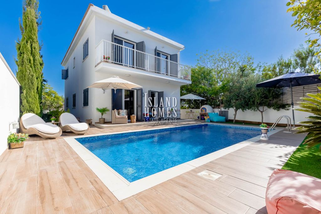 Property photo 1 of 48