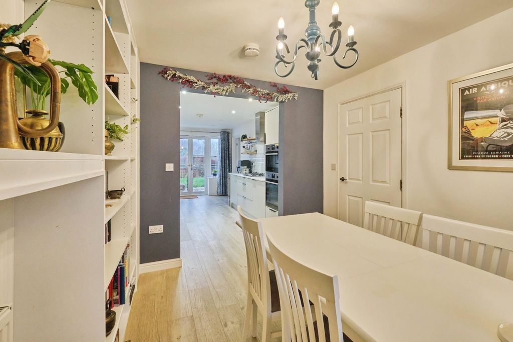 Property photo 3 of 21 Dscf2348.Jpg