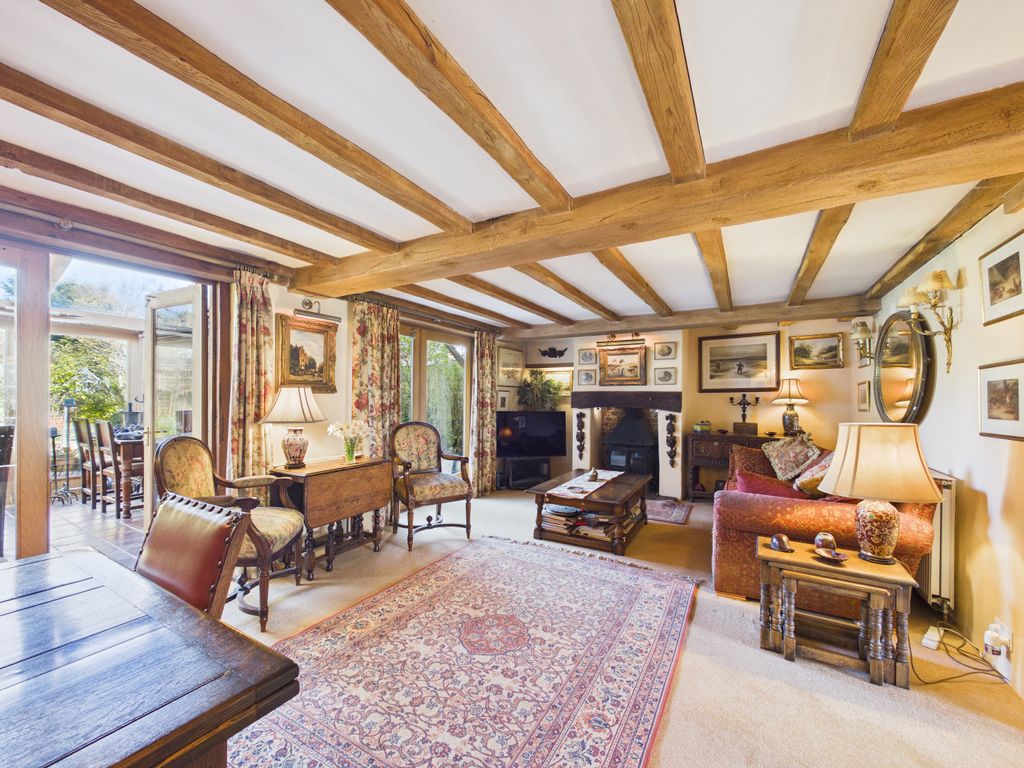 Property photo 2 of 19 Cam01354G0-Pr0697-Still006