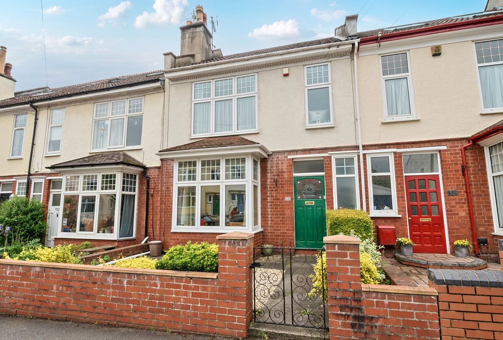 Property photo 1 of 17 1464529-20-6A0Da0...