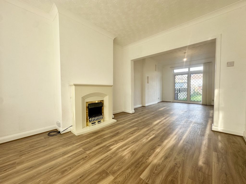 Property photo 2 of 13 Photo 7