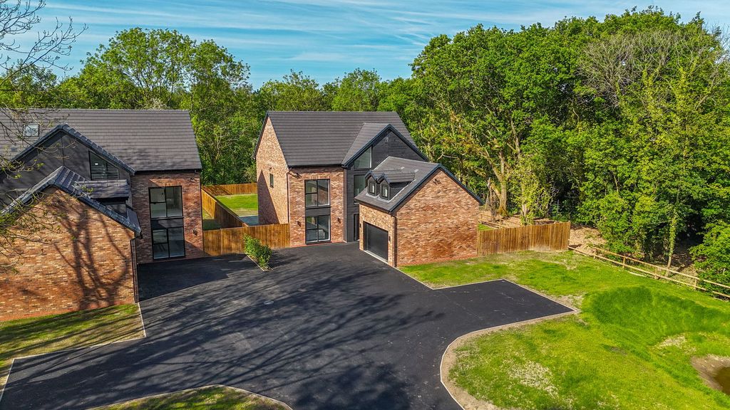 Property photo 1 of 35