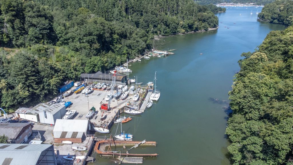 Property photo 1 of 16 Aspect To Dart