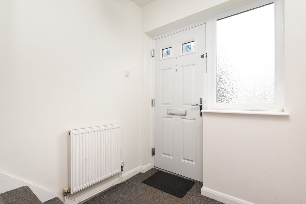 Property photo 3 of 13 4526065