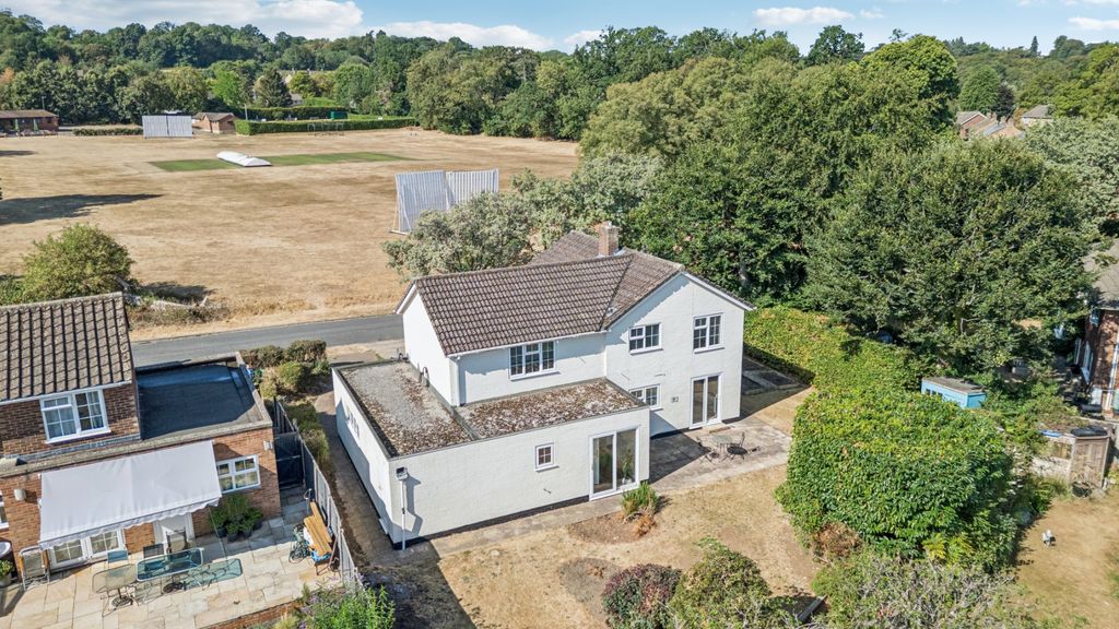 Property photo 3 of 26 5168535