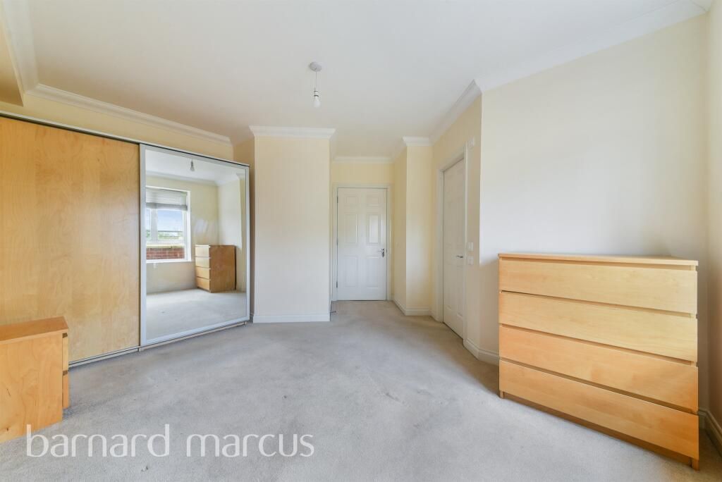 Property photo 2 of 5 Bedroom 1