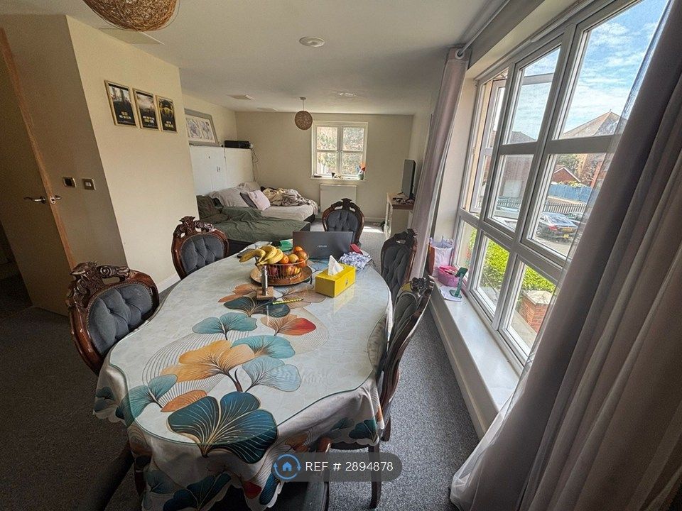 Property photo 2 of 9