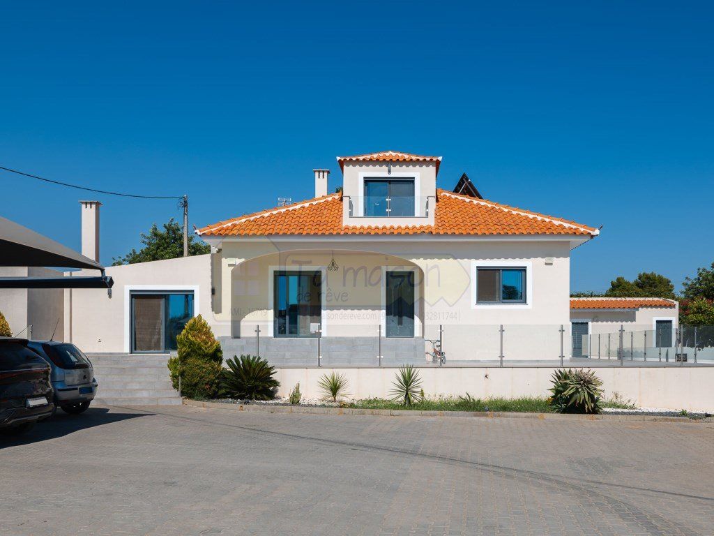 Property photo 2 of 48