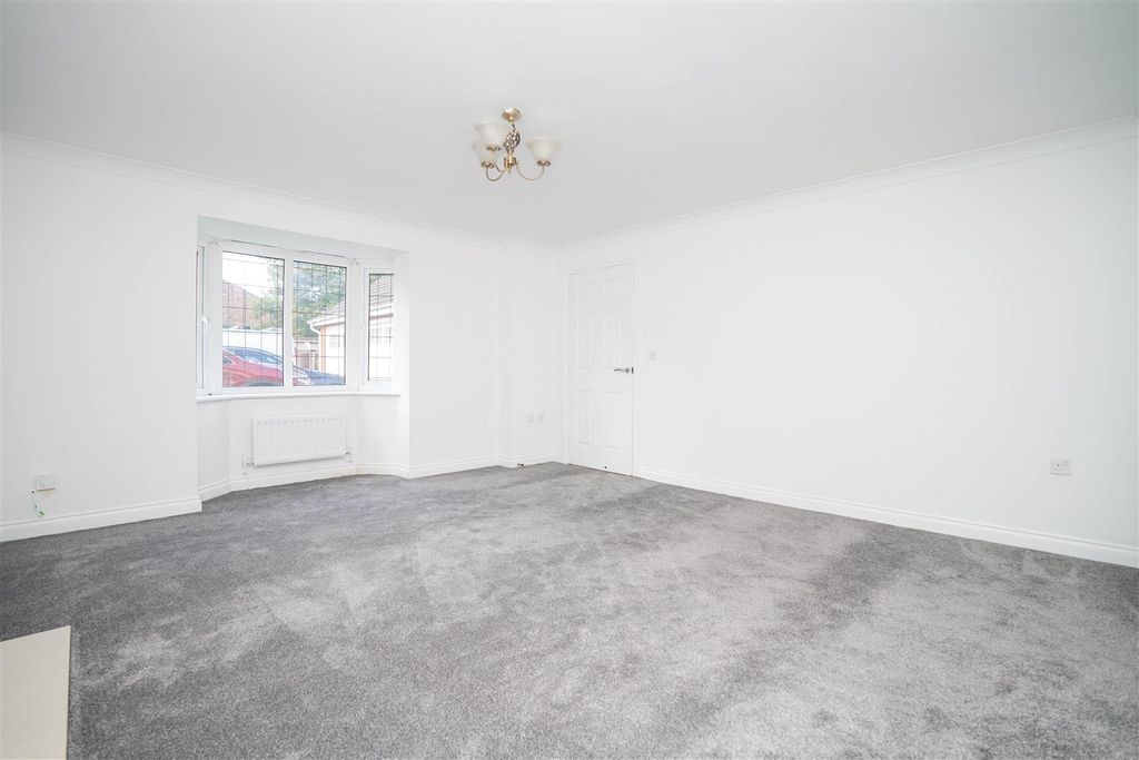 Property photo 3 of 21 Photo-2.Jpg