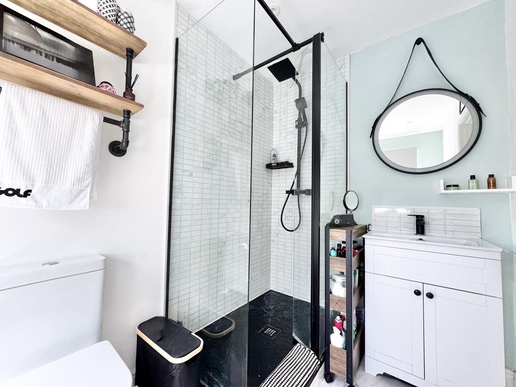 Additional image 14 of 2 bed flat for saleBakery Close, Cosby, Leicester LE9