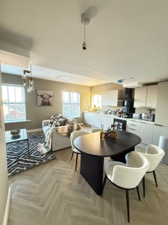 Property photo 1 of 8 Exclusive Launch: Luxury One- And Two-Bedroom Apartments In A Converted Historic Landmark