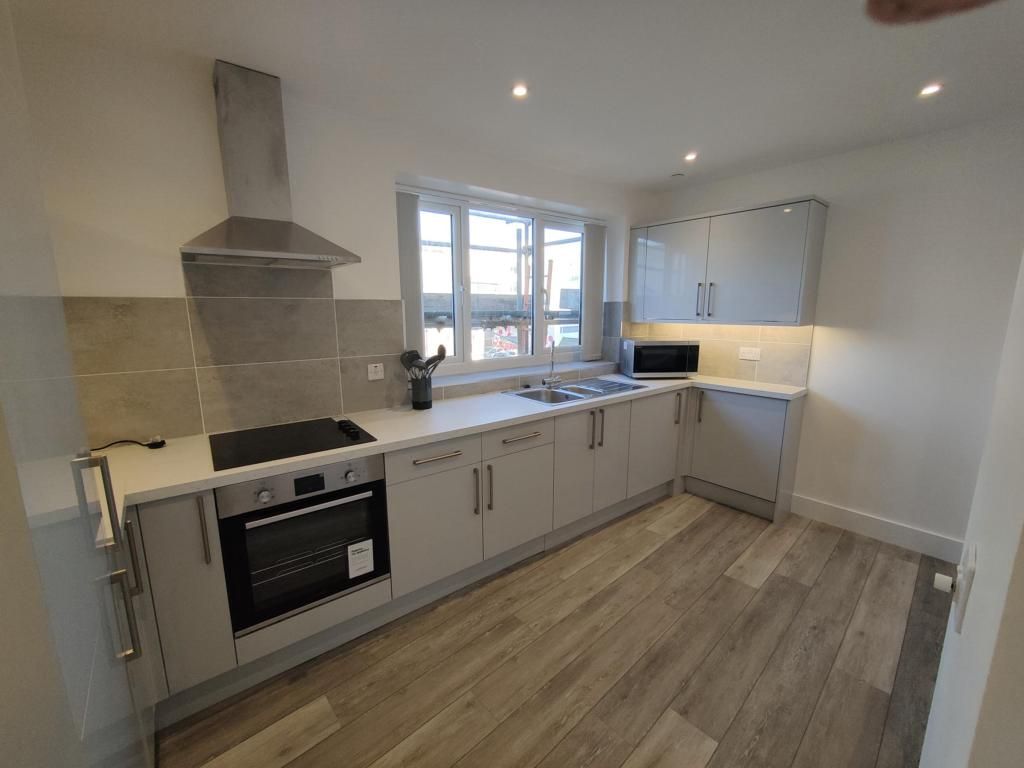 Property photo 3 of 5 Kitchen