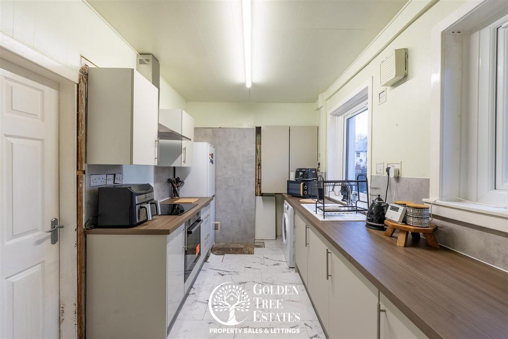 Property photo 2 of 38 Kitchen