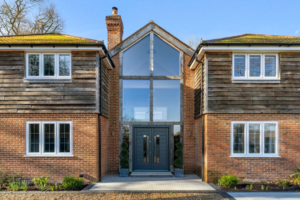 Property photo 3 of 16