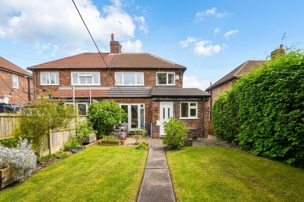 Property photo 2 of 11