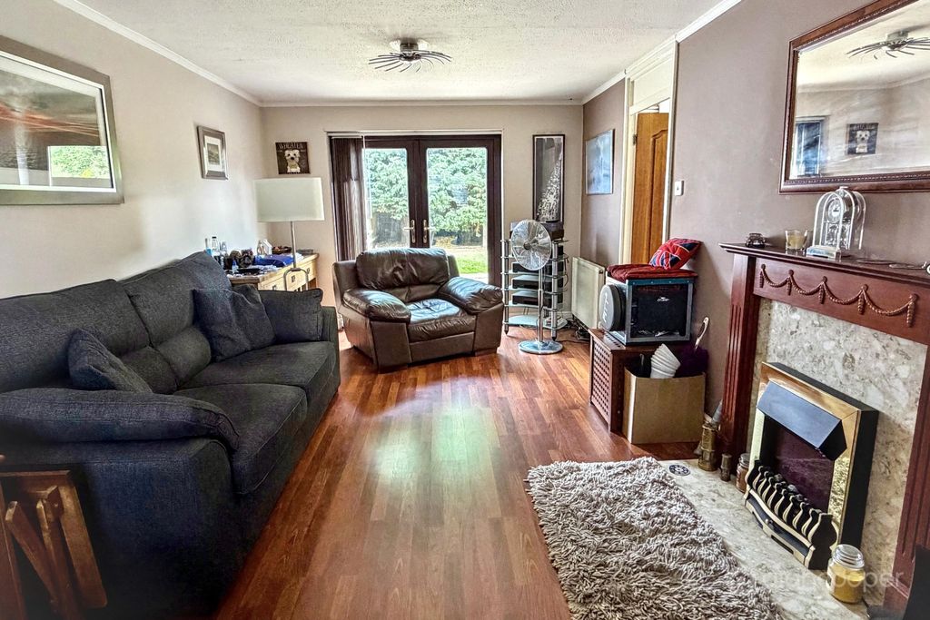 Property photo 2 of 19 5528072