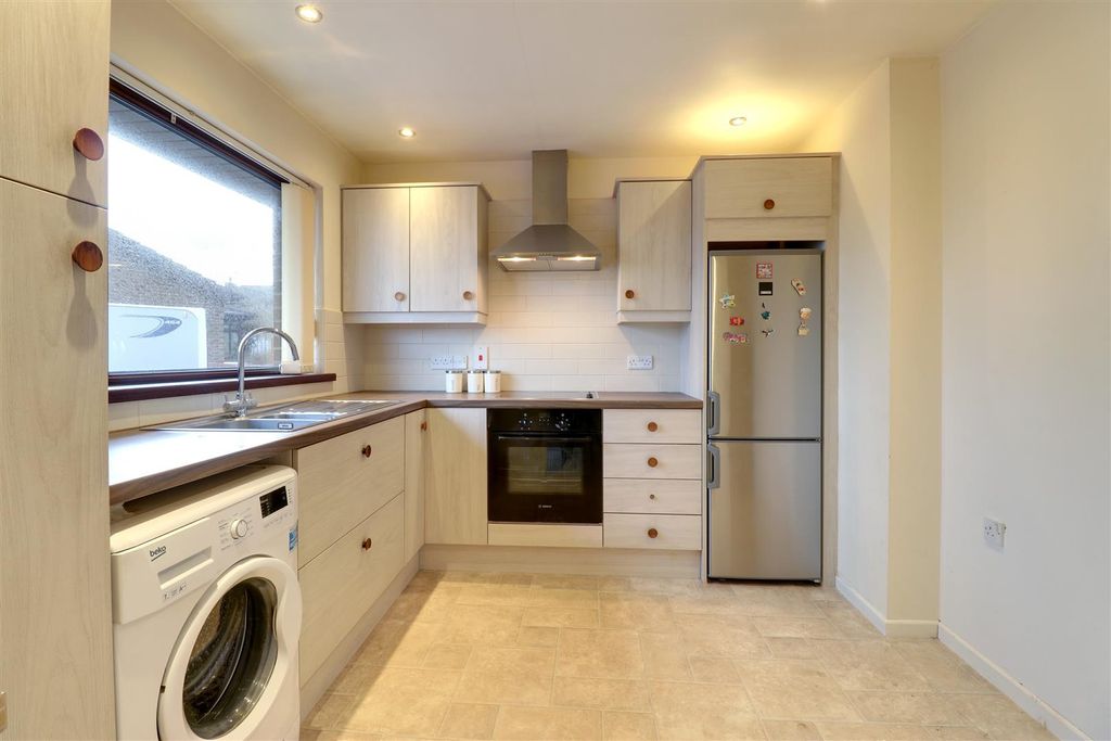 Property photo 2 of 10 Kitchen/Diner