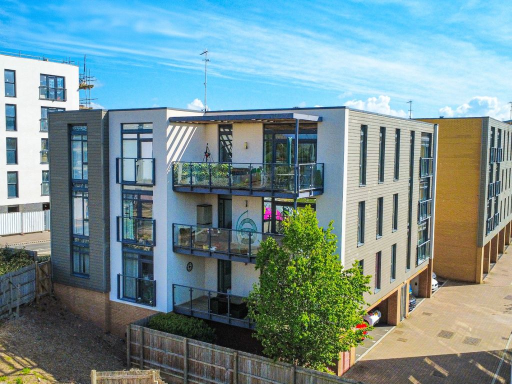 Property photo 1 of 20 5063332