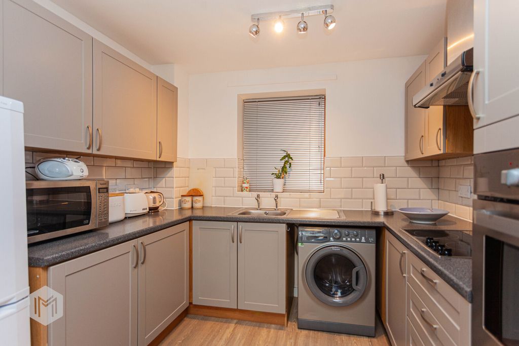 Property photo 3 of 19 Picture No. 13