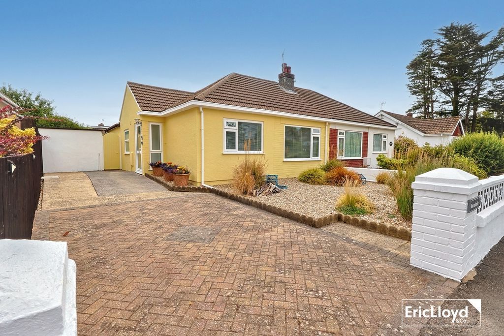 Property photo 1 of 14 Photo 14