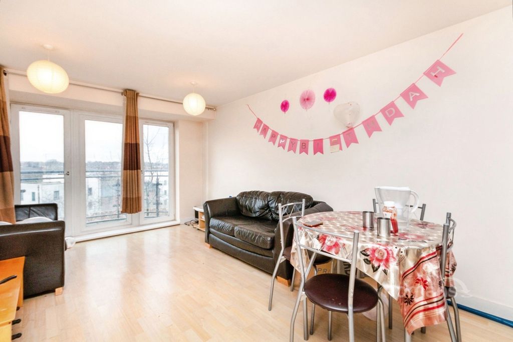 Property photo 2 of 6 Pbox-Img.Jpg
