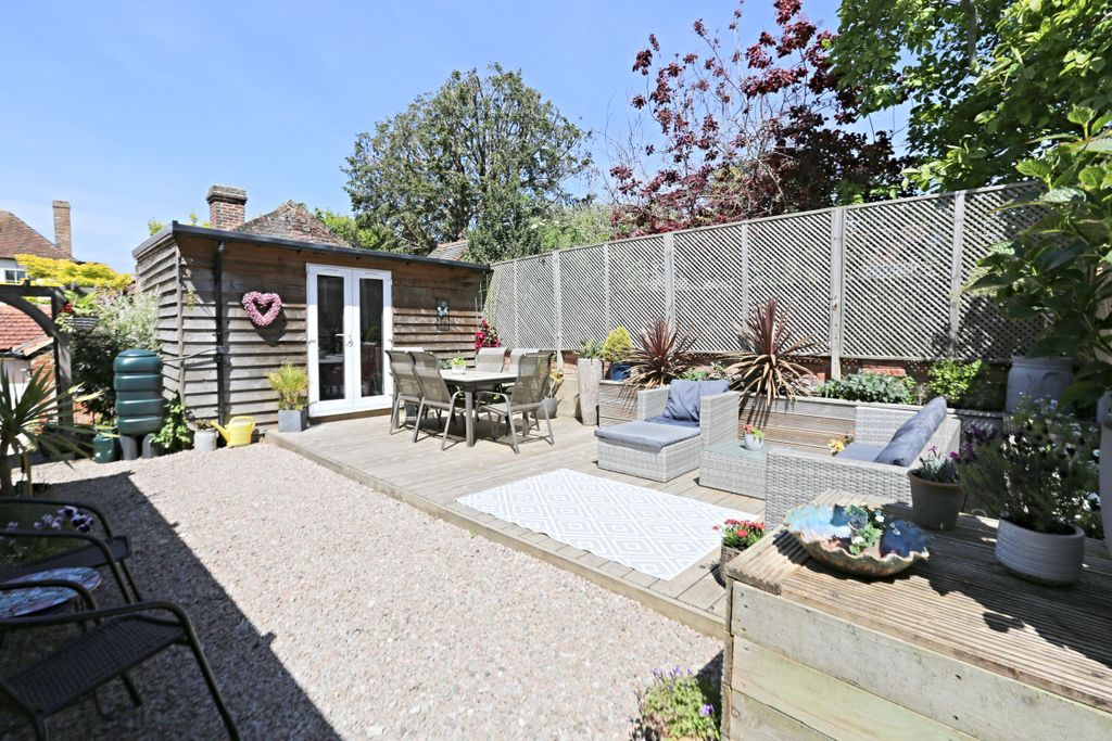 Property photo 2 of 29
