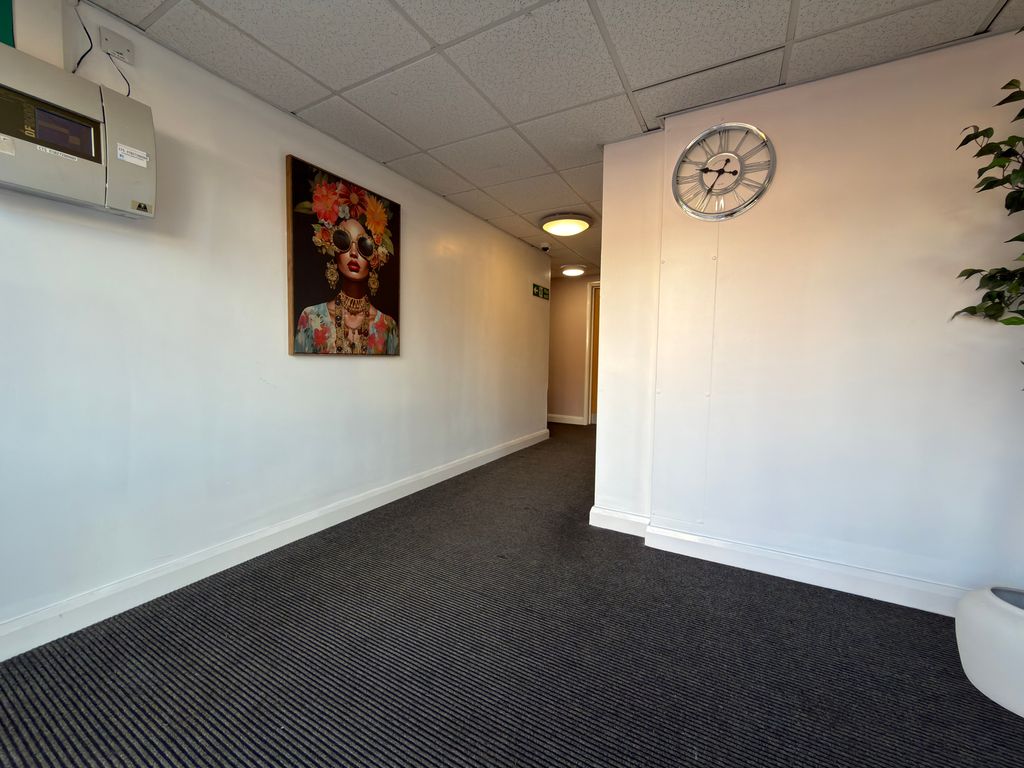 Property photo 3 of 8 Image