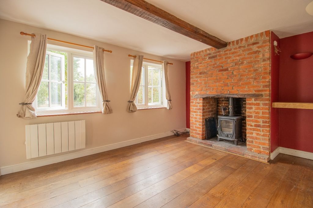 Property photo 2 of 17 5371565