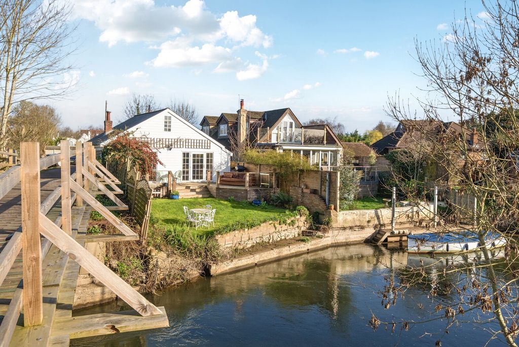 Property photo 1 of 15 1-69B165236ce60-1...