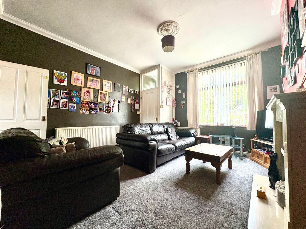 Property photo 2 of 9