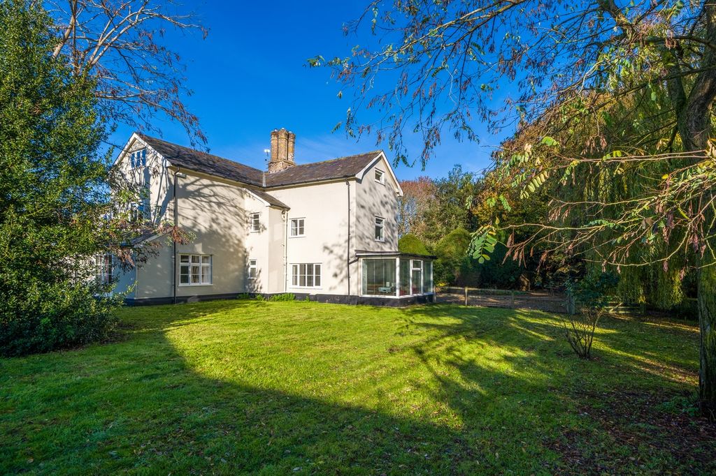 Property photo 3 of 33