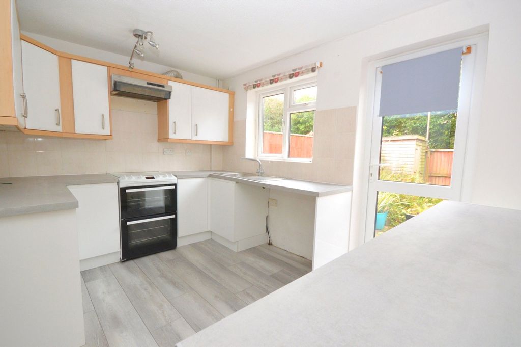 Property photo 3 of 11 3 - Picture No. 20