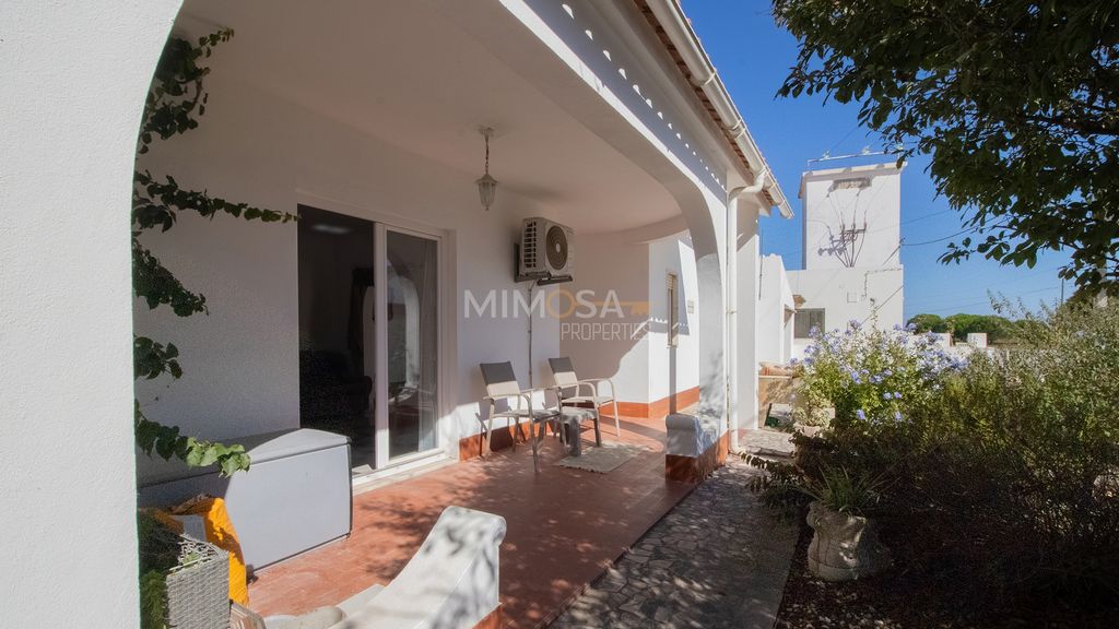 Property photo 3 of 34