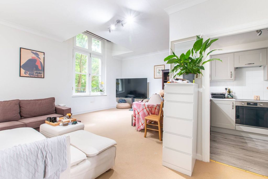 Property photo 1 of 5