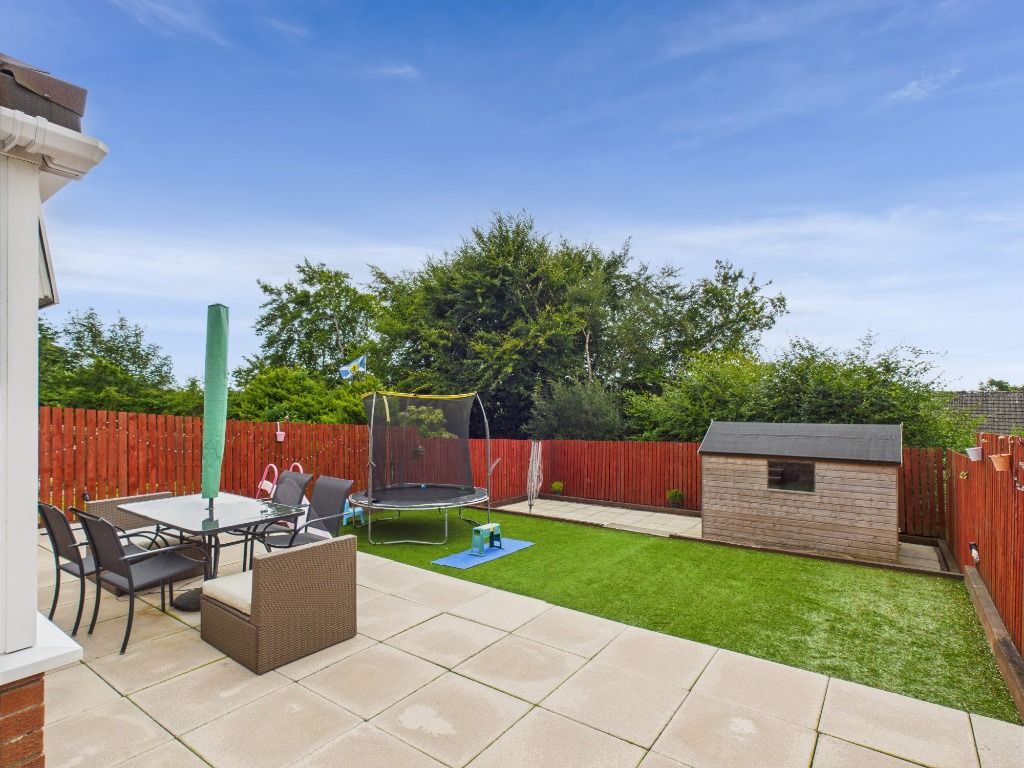 Property photo 3 of 25
