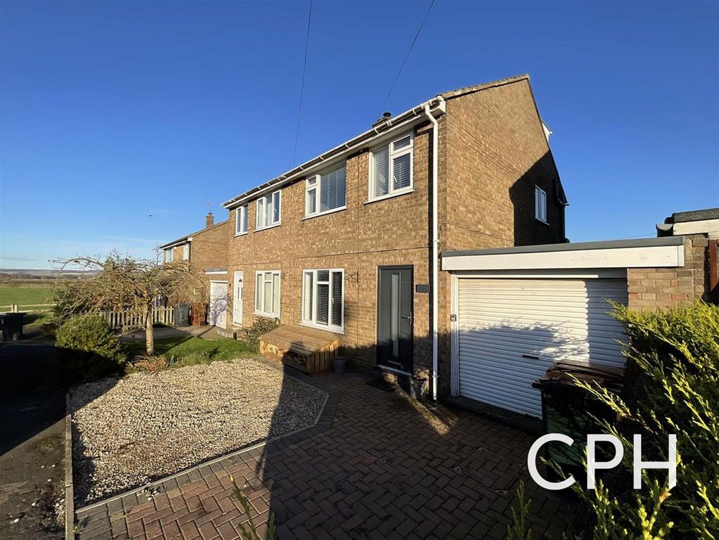 Property photo 1 of 27 Sfront.Jpg