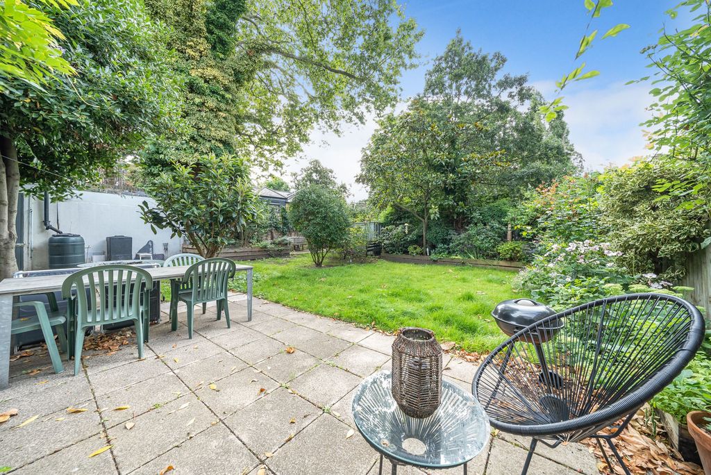 Property photo 1 of 19